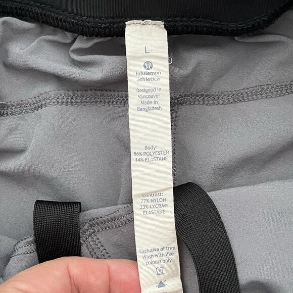 Lululemon Mens Assert Shorts Size L Red Leopard Print Cross-training Activewear - Picture 4 of 10